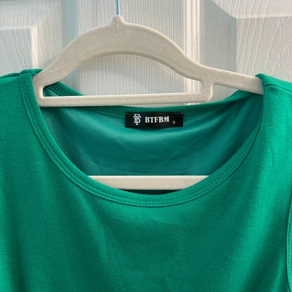 Green Ruched Dress - Picture 2 of 3